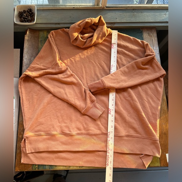 Aerie mock neck sweatshirt - Picture 3 of 5